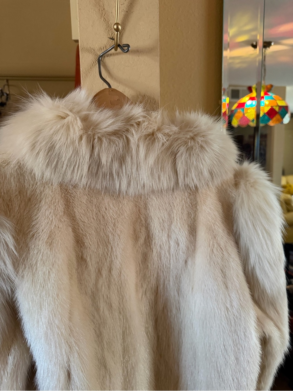 Gorgeous White Mink & Fox Fur Coat - Picture 6 of 7